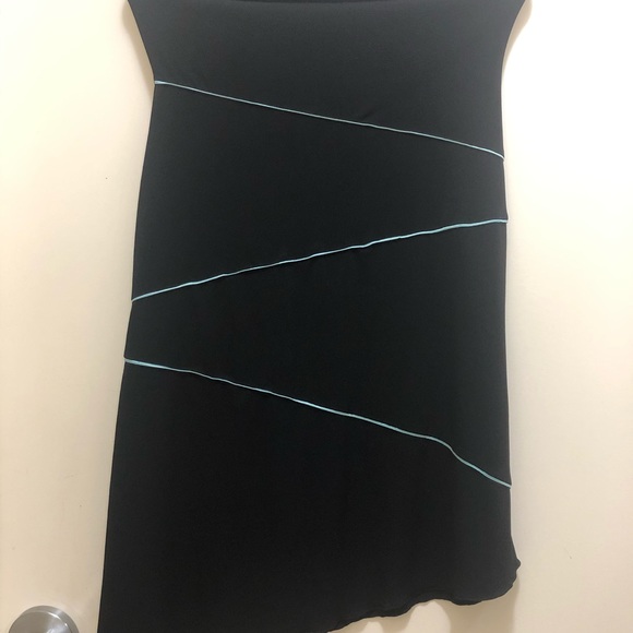 Clothes - Picture 3 of 16